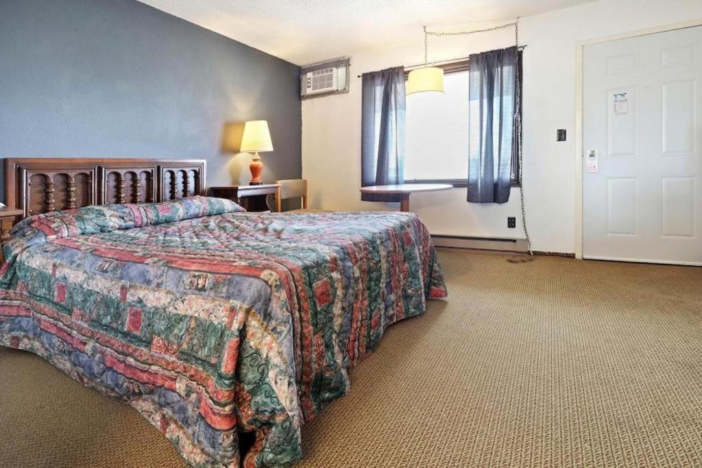 Hotel O Oskaloosa - Hwy 63/92 ภายนอก รูปภาพ