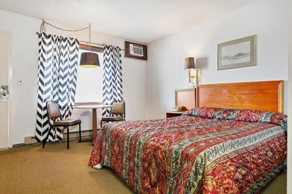 Hotel O Oskaloosa - Hwy 63/92 ภายนอก รูปภาพ