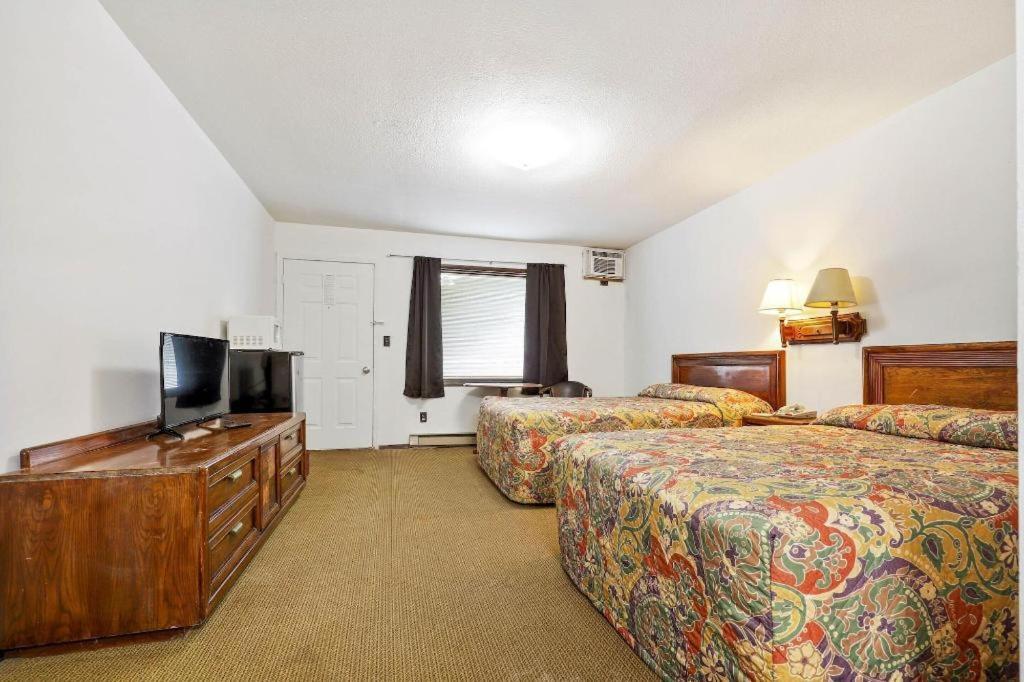 Hotel O Oskaloosa - Hwy 63/92 ภายนอก รูปภาพ