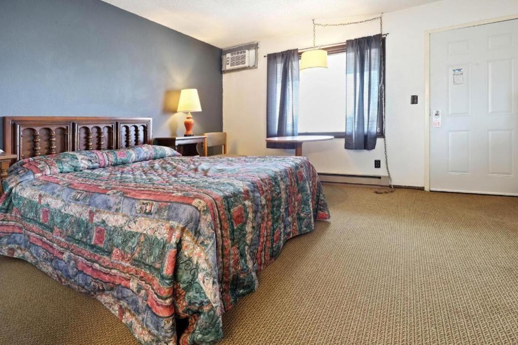 Hotel O Oskaloosa - Hwy 63/92 ภายนอก รูปภาพ