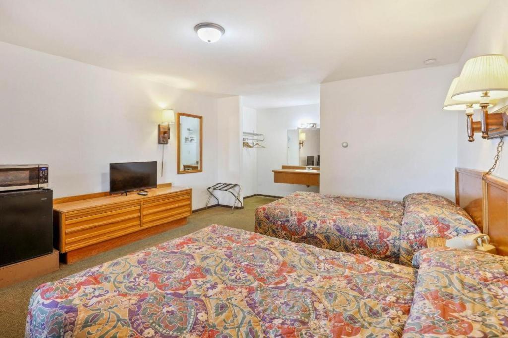 Hotel O Oskaloosa - Hwy 63/92 ภายนอก รูปภาพ