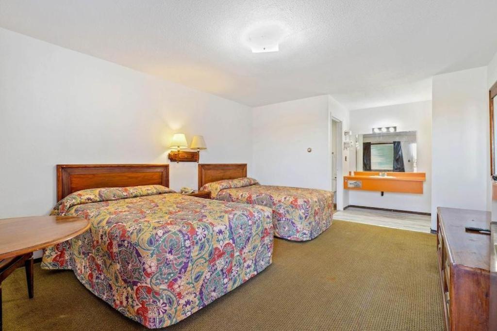 Hotel O Oskaloosa - Hwy 63/92 ภายนอก รูปภาพ