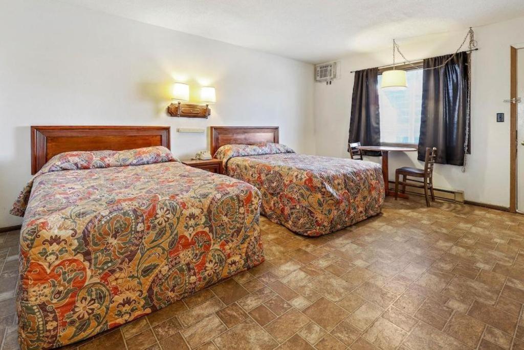 Hotel O Oskaloosa - Hwy 63/92 ภายนอก รูปภาพ